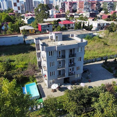 Femily Hotel In Batumi Mareti Str 2 Экстерьер фото