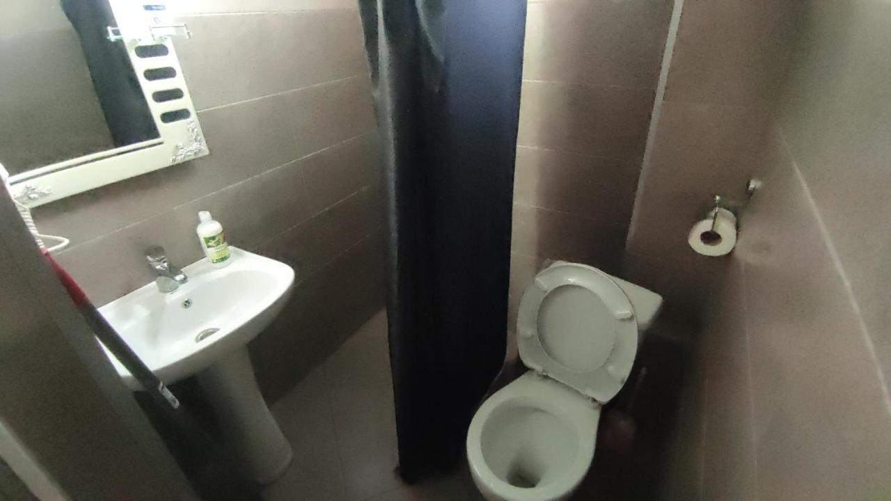 Femily Hotel In Batumi Mareti Str 2 Экстерьер фото