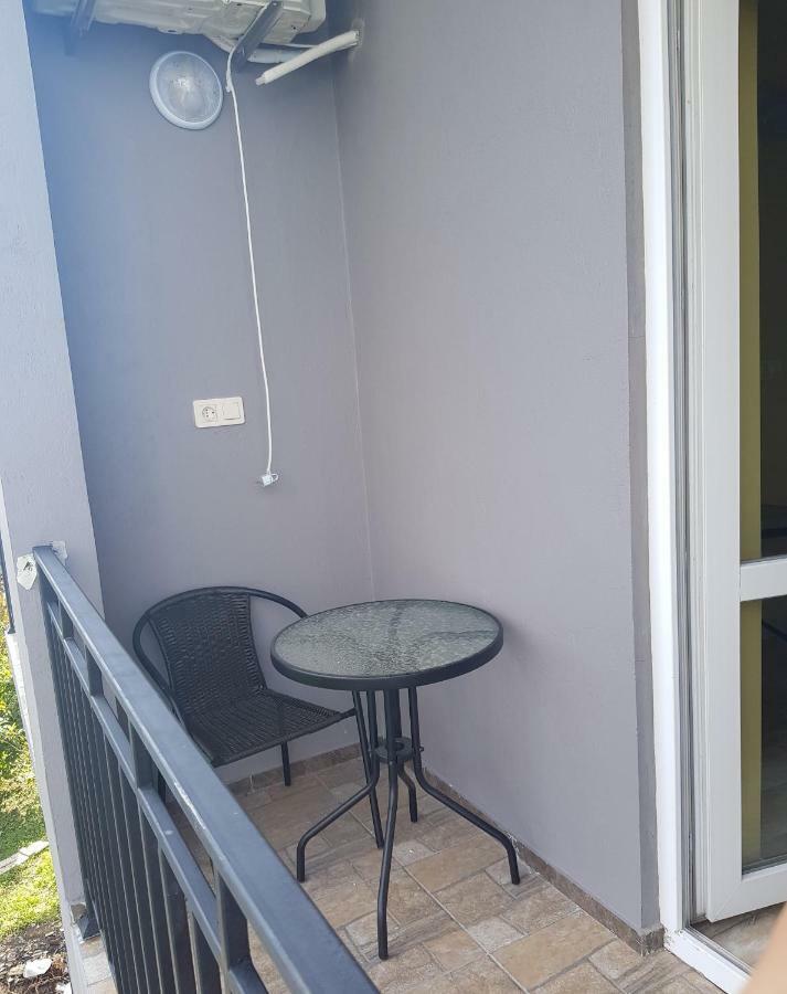 Femily Hotel In Batumi Mareti Str 2 Экстерьер фото